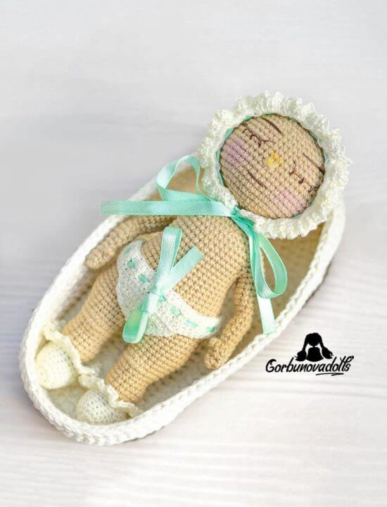Newborn In A Cradle (Crochet PDF Pattern In English)